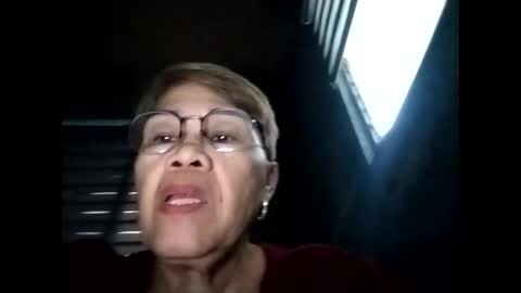 Snapshot of lolamommie chatting on November 25, 8:03 am tey online show from November 25, 8:03 am