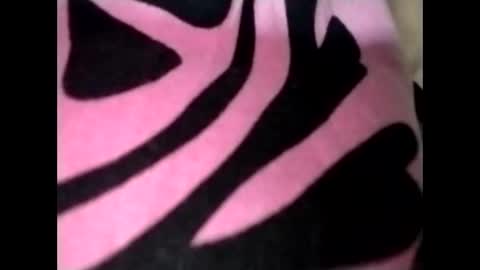 Snapshot of lolamommie chatting on November 30, 10:36 pm tey online show from November 30, 10:36 pm