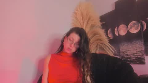 lolamustaine_ online show from December 14, 3:01 am