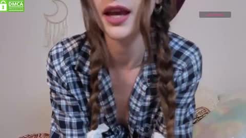 Lola 3 online show from October 31, 12:33 am