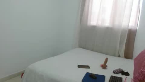 lolascarlettt online show from November 8, 8:18 pm