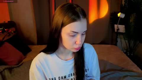 Lola online show from March 14, 9:26 am