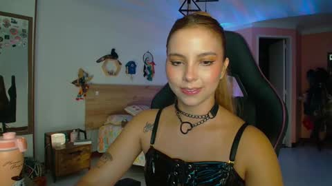 Lola doll online show from November 12, 9:36 pm