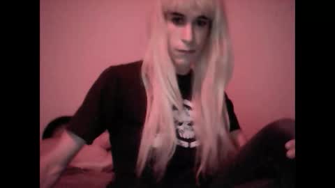 Lola online show from December 2, 2:06 am