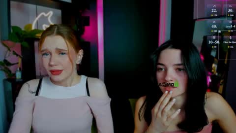 Snapshot of lole_ti chatting on March 26, 7:52 pm lole ti online show from March 26, 7:52 pm