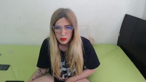 Sascha Bauer online show from October 5, 3:21 pm