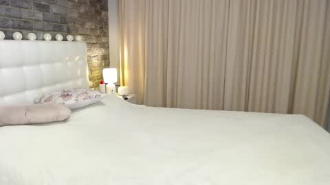 Victoria online show from October 28, 5:15 pm