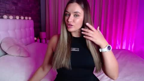 Victoria online show from November 2, 4:53 pm