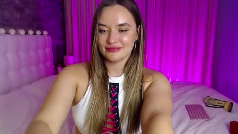 Snapshot of lollidoli__ chatting on January 5, 5:27 pm Victoria online show from January 5, 5:27 pm