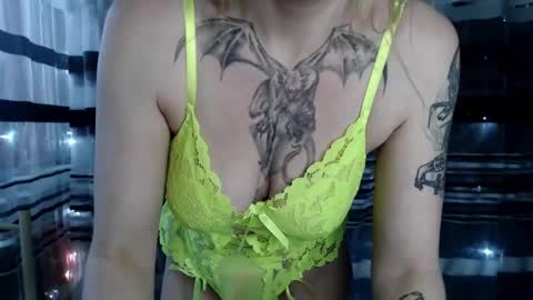 Lisa online show from January 12, 12:44 pm