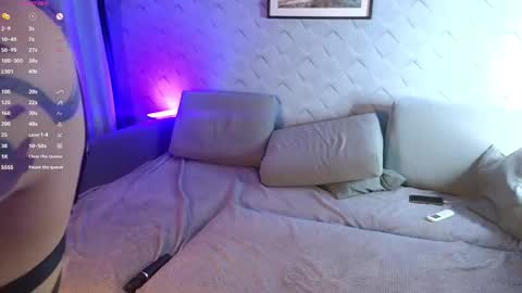 Alex online show from October 10, 8:30 pm