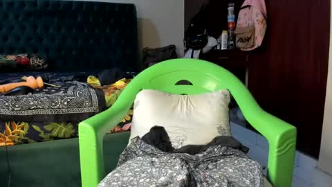 lolly_preety online show from June 12, 1:54 pm