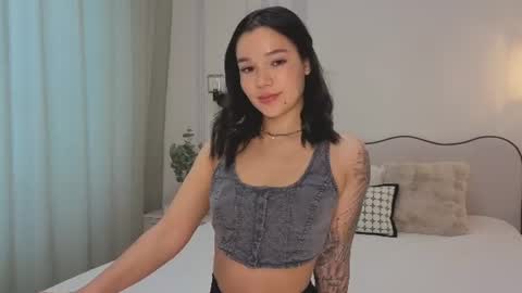 lolly_turner online show from June 17, 4:15 am