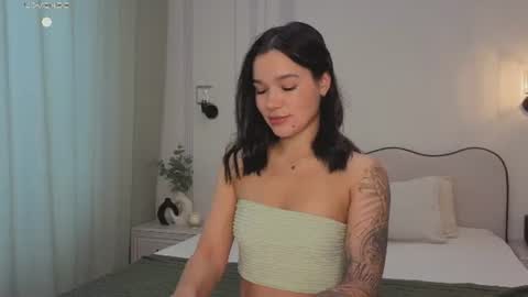 lolly_turner online show from July 7, 4:04 am