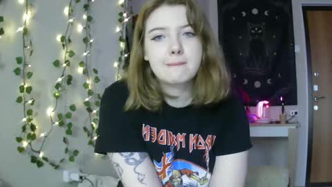 Lilly online show from March 6, 12:30 pm