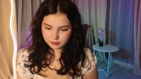 lollyy_pop online show from June 24, 1:26 am