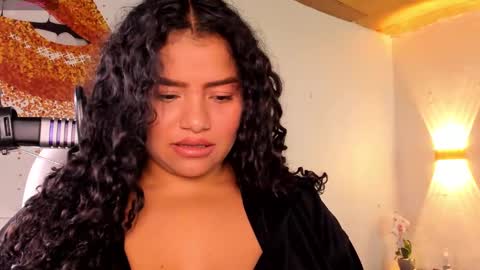 loly_marce online show from February 24, 8:25 pm