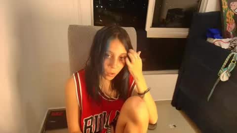 Snapshot of loly_pink_ chatting on March 10, 1:45 am Loly online show from March 10, 1:45 am