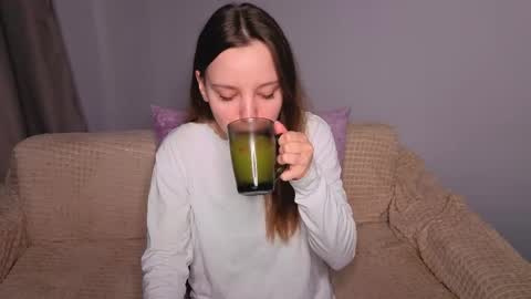lolytarose online show from June 9, 1:39 am