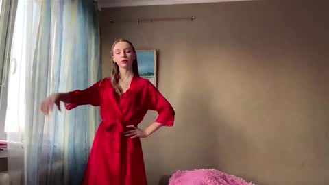 Lili online show from March 28, 3:22 pm