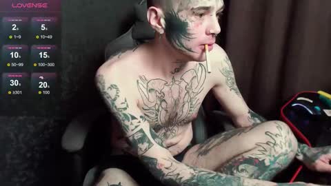 Chris online show from October 13, 9:15 pm