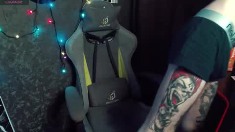 Chris online show from February 15, 6:48 pm