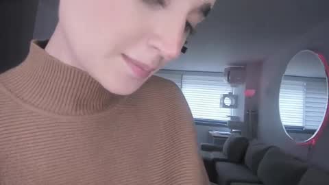 Snapshot of lonelly_lolly98 chatting on February 10, 8:42 pm SABRINA online show from February 10, 8:42 pm