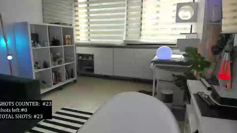 SABRINA online show from December 17, 7:53 pm