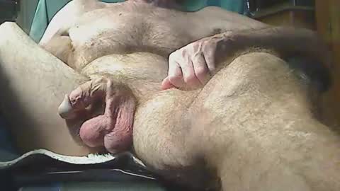 Snapshot of lonely4u62 chatting on June 5, 2:51 am Burt online show from June 5, 2:51 am