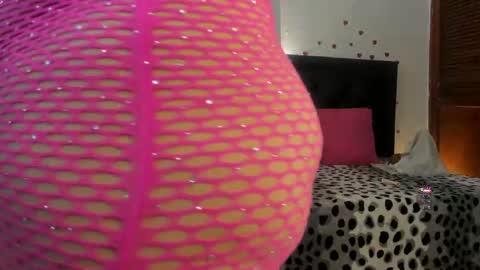 Jennifer  online show from November 8, 6:07 pm