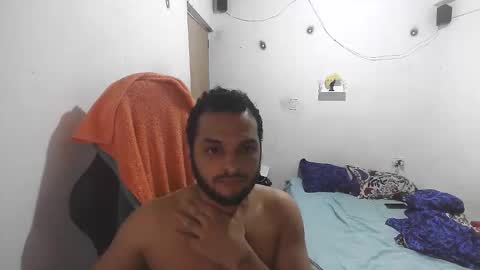 Marvin Santiago online show from February 19, 10:11 am