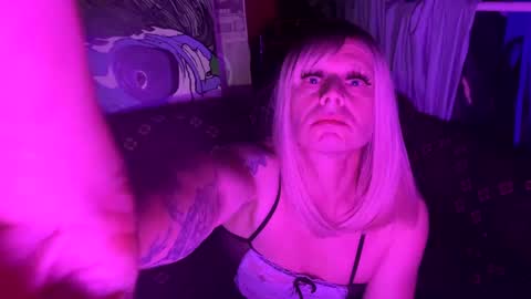 Snapshot of longbeachcd69 chatting on January 2, 12:03 pm longbeachcd69 online show from January 2, 12:03 pm