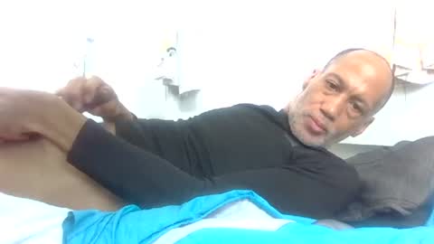 Snapshot of longblack2504 chatting on June 16, 9:23 am Mark Anthony online show from June 16, 9:23 am