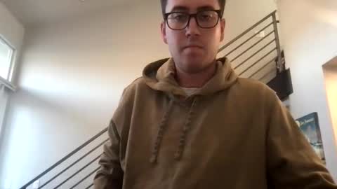 longjohn102933 online show from March 27, 2:39 pm