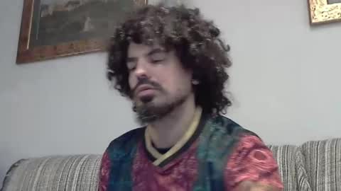 Alejandro Rulitos Twitter longnight55 Intagram 5longnight5 online show from January 19, 8:50 am