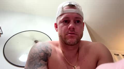 Snapshot of longstrokin8869 chatting on February 24, 5:22 am Bradsobad88 online show from February 24, 5:22 am