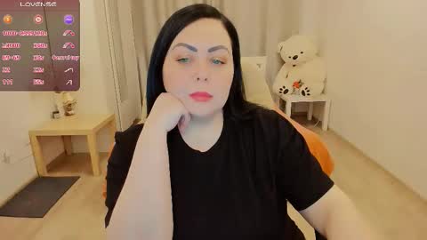 Nina online show from December 3, 3:10 pm