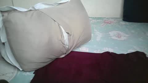 Snapshot of lonybrown chatting on March 21, 8:19 am lonybrown online show from March 21, 8:19 am