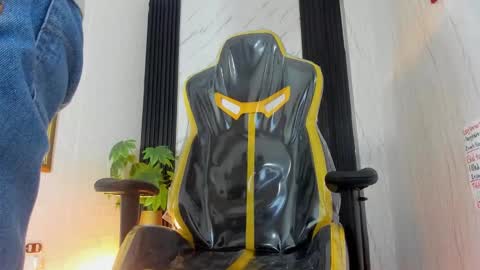 LooganX online show from February 28, 6:52 pm