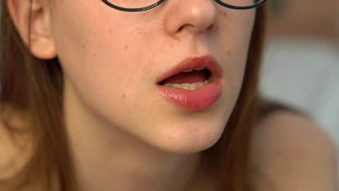 Hanna online show from February 7, 1:47 am