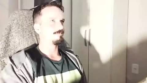 Lucas online show from October 11, 6:39 pm