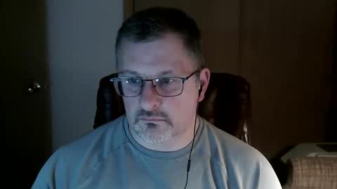 Snapshot of lookin75 chatting on March 7, 3:14 am lookin75 online show from March 7, 3:14 am