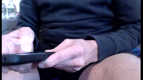 looking469 online show from February 12, 6:03 pm