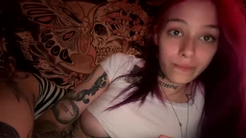 Snapshot of lookingforlona chatting on September 27, 4:56 pm lookingforlona online show from September 27, 4:56 pm