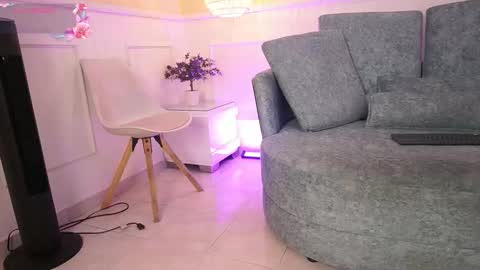 Loona Nyx online show from September 27, 11:37 am