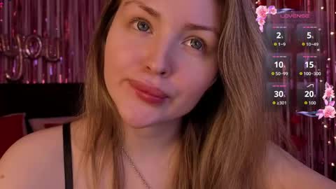 Snapshot of lora_amber chatting on April 15, 7:58 pm Lora online show from April 15, 7:58 pm