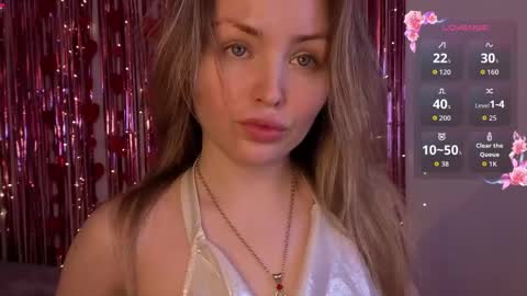 Snapshot of lora_amber chatting on April 26, 12:03 pm Lora online show from April 26, 12:03 pm