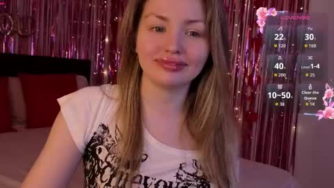 Snapshot of lora_amber chatting on April 30, 8:57 pm Lora online show from April 30, 8:57 pm