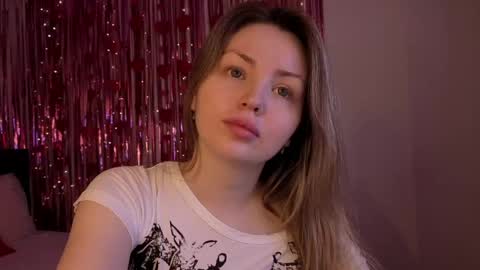 Snapshot of lora_amber chatting on May 14, 2:13 pm Lora online show from May 14, 2:13 pm