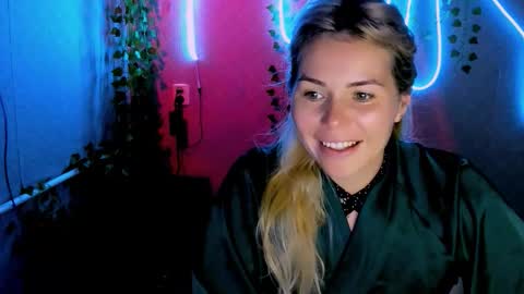 Snapshot of loraboyar chatting on September 17, 2:24 am Lora online show from September 17, 2:24 am